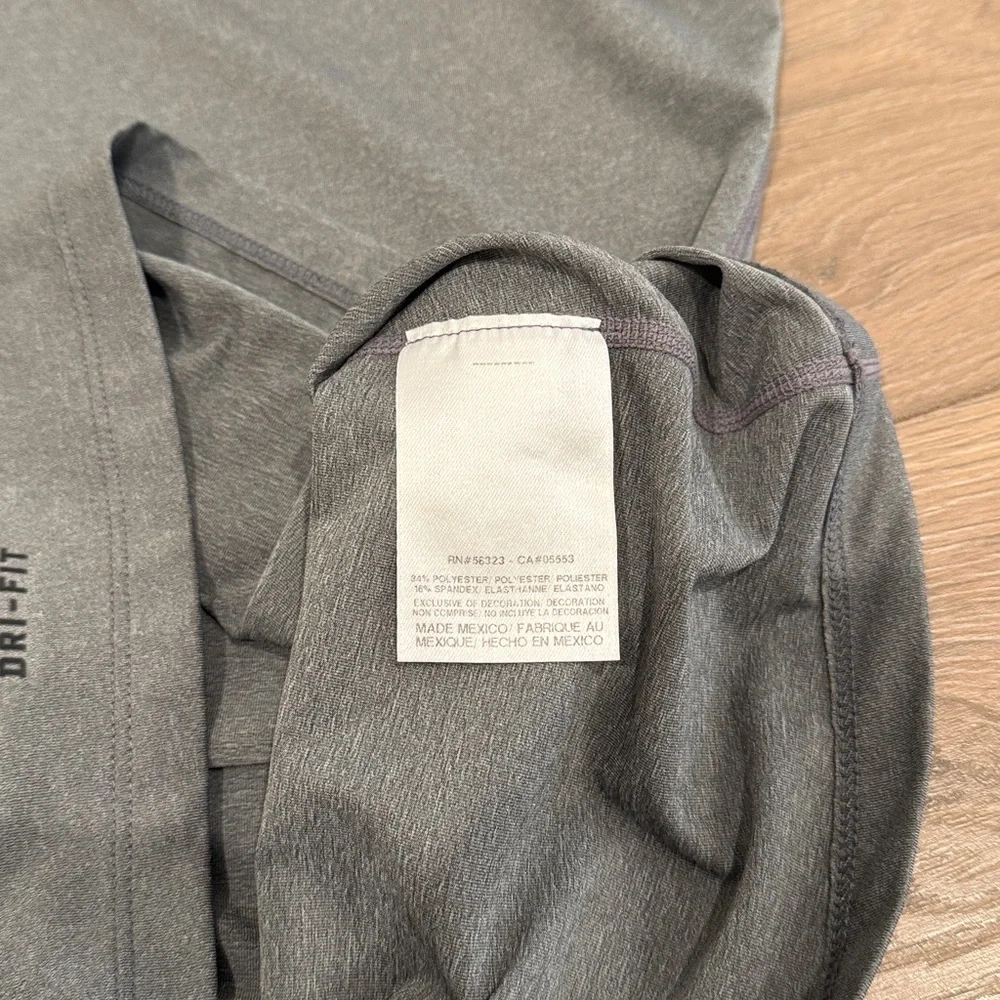 Nike excellent preowned